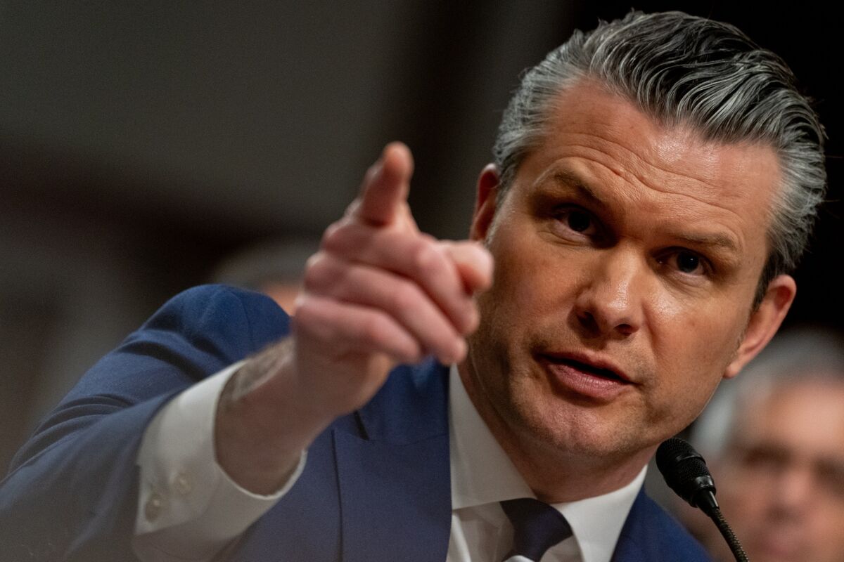 Hegseth Plans Trip to Guantanamo Bay Amid US-Cuba Tensions