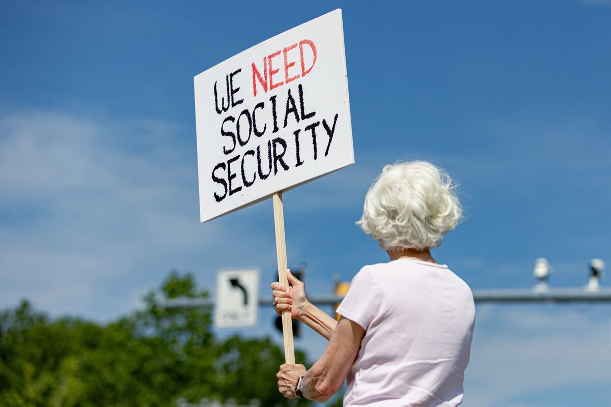 Social Security Benefits Face 22% Cut With Senate Candidates Dodging Crisis
