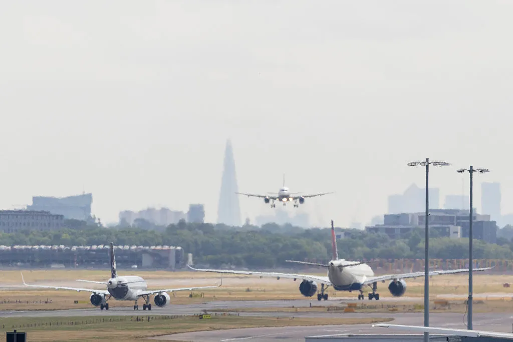 The runway project could be in for some turbulence.