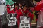 Los Angeles�Teachers�Go On Strike In Echo Of National Fight