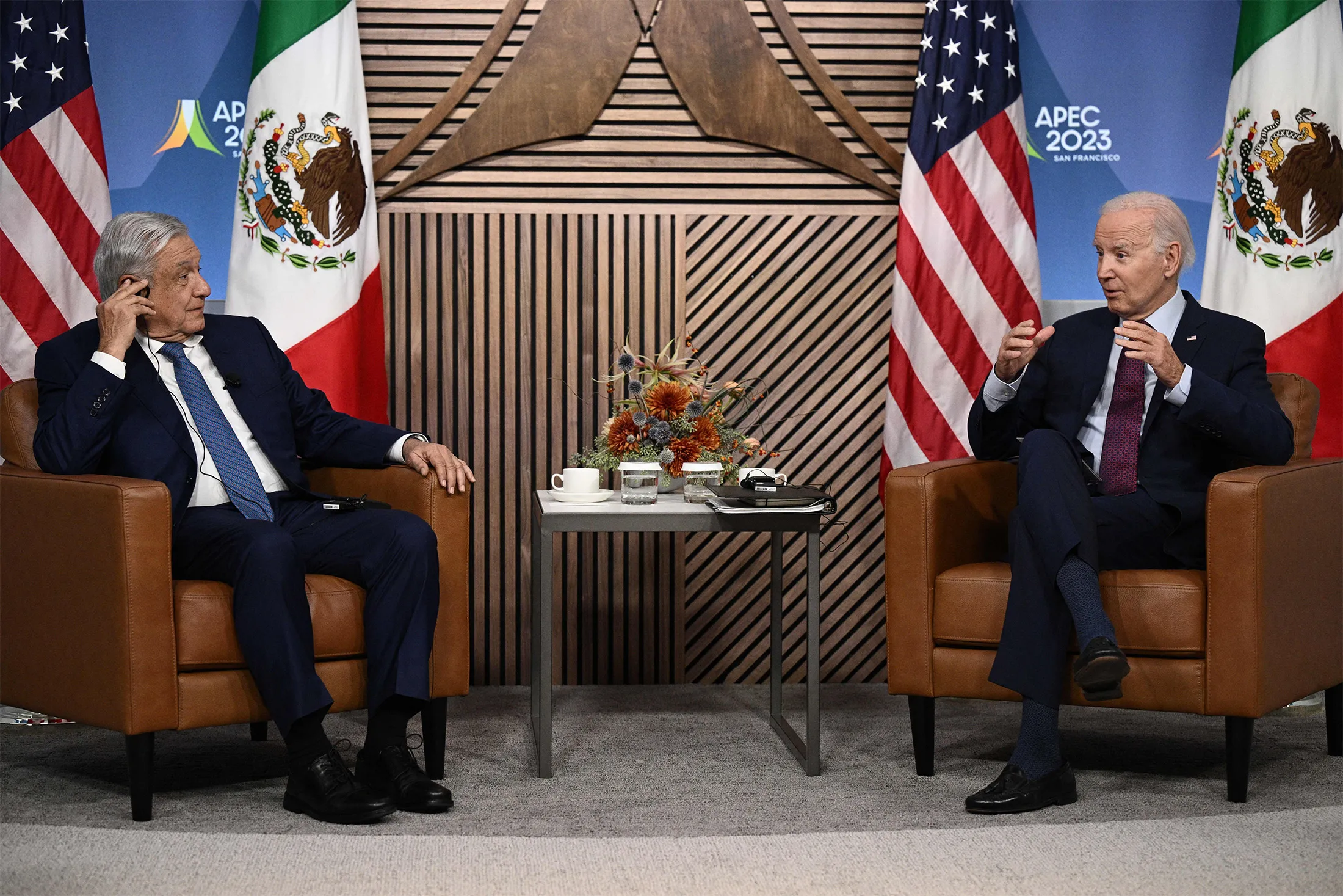 Joe Biden, right,&nbsp;speaks with&nbsp;Andres Manuel Lopez Obrador during a bilateral meeting in San Francisco&nbsp;on Nov. 17.