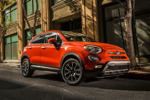 The 2016 Fiat 500X has four doors and a rear hatch. The version shown here is the “Trekking Plus” model.