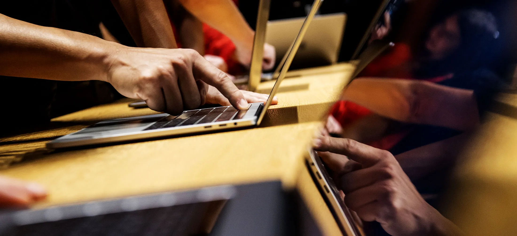 Apple Inc. Debuts New MacBook Computers
