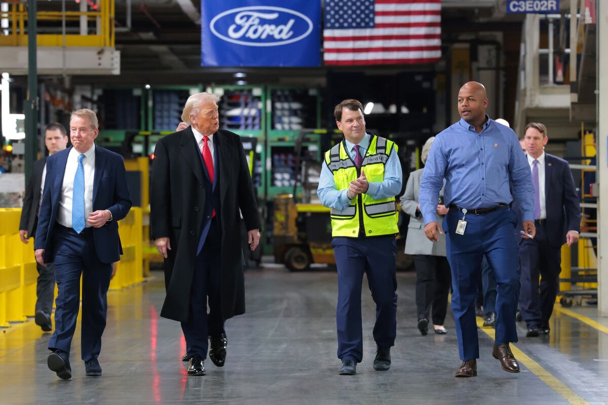 bloomberg.com - Gabrielle Coppola - Detroit Automakers Ask White House to Be Spared From New Tariffs