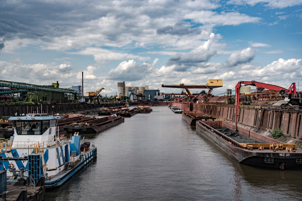 Image associated with story "Another Critical Oil Waterway Is About to Close"
