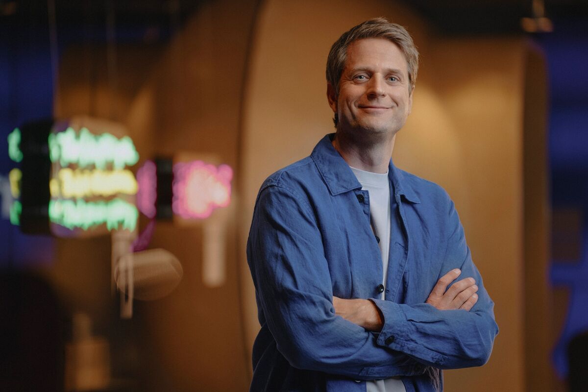 Klarna, which said in 2024 that AI was doing the work of 700 customer service agents, starts hiring remote workers after the AI approach led to "lower quality" (Charles Daly/Bloomberg)