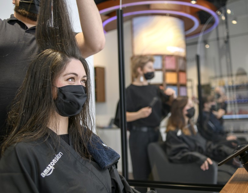 Amazon Opens Augmented Reality Hair Salon in London to Showcase Tech -  Bloomberg
