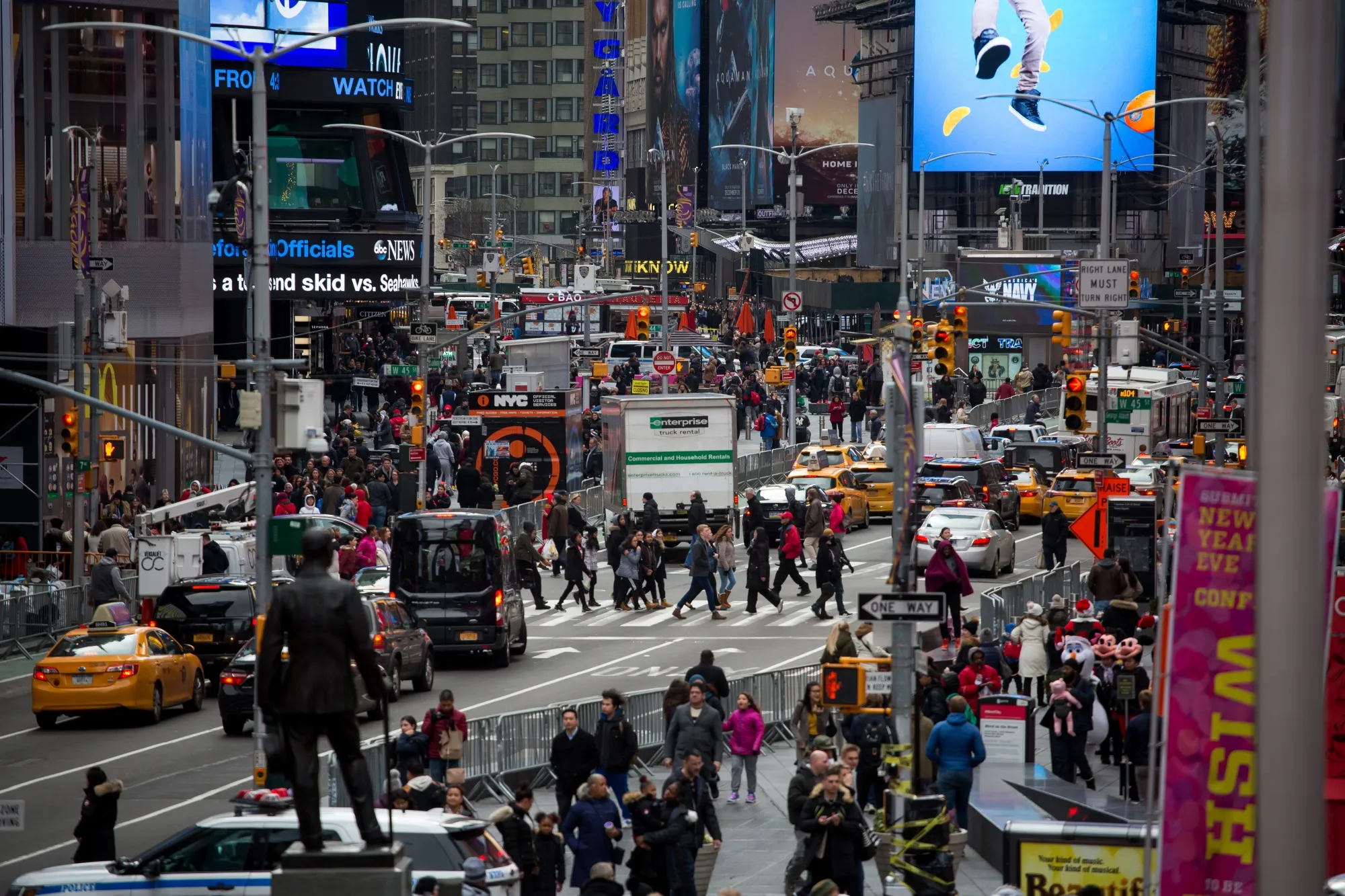Times Square As U.S. Stocks Sink Further on Health, Tech Retreat