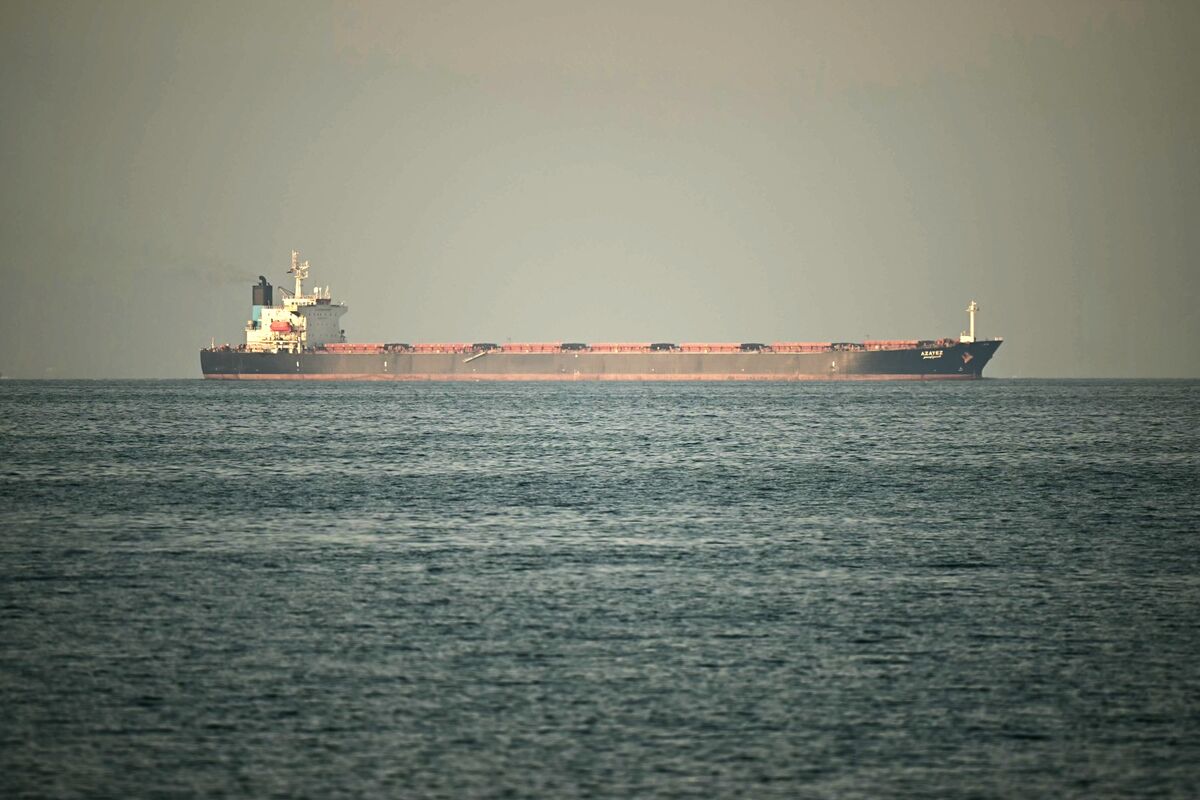 War Cover Is Available for Ships Crossing Hormuz, Broker Says