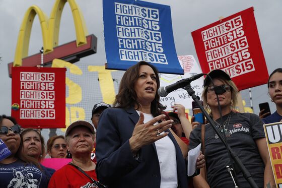 McDonald’s Picket Line Becomes a Required Campaign Stop for 2020 Democrats