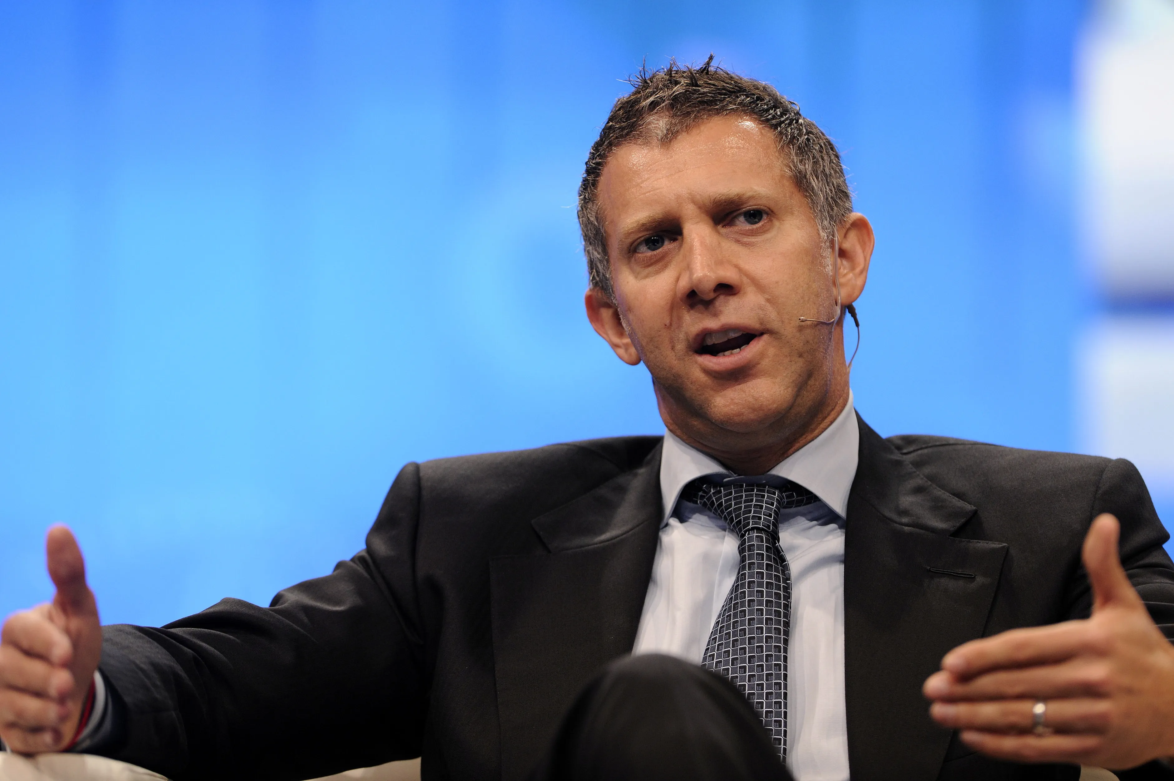 Adam Levinson Shuts Graticule Asia Macro Hedge Fund After Losses