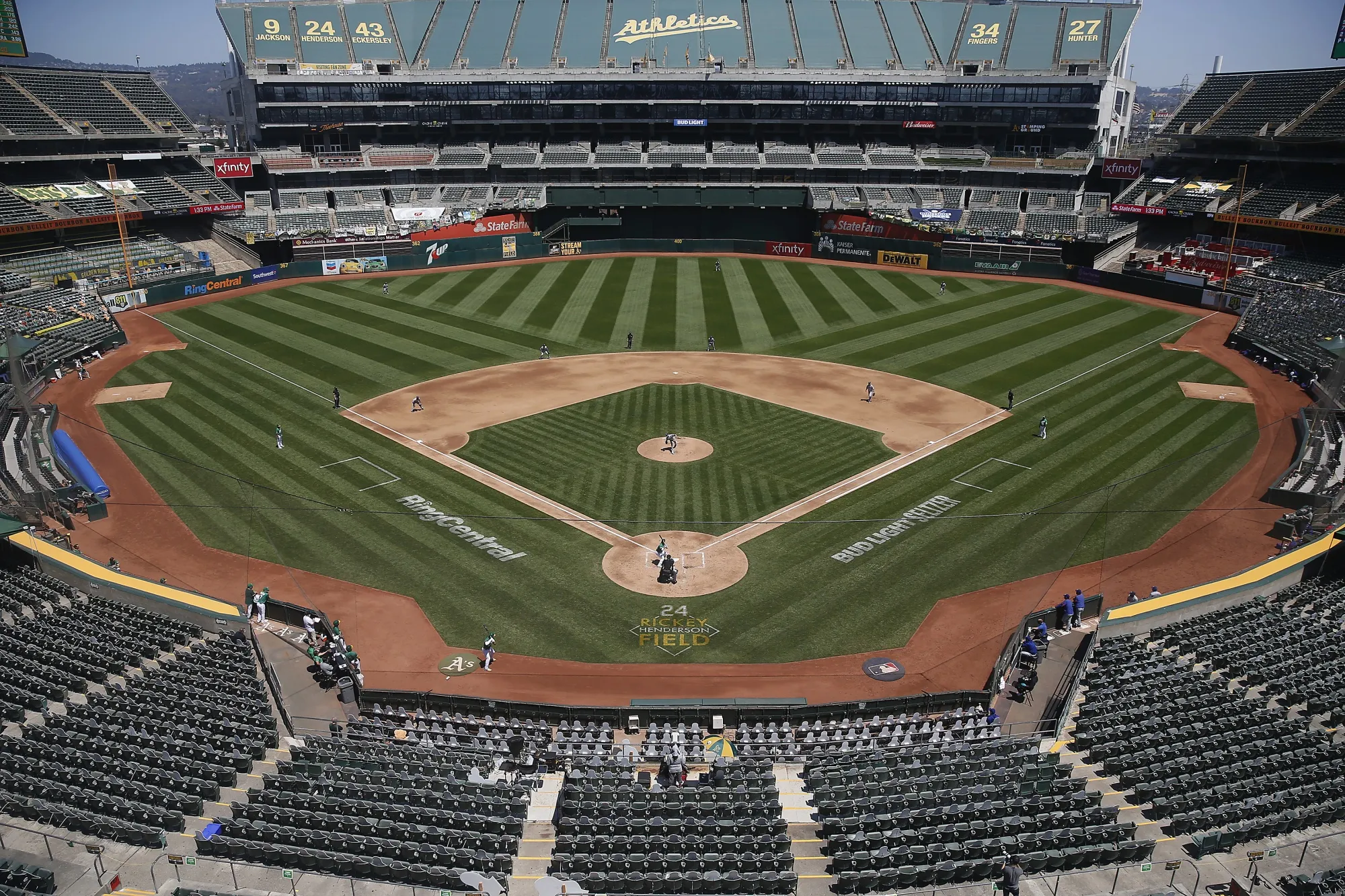 Texas Rangers v Oakland Athletics