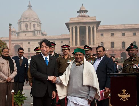 Japan’s Defense Minister Itsunori Onodera & India's A.K. Antony