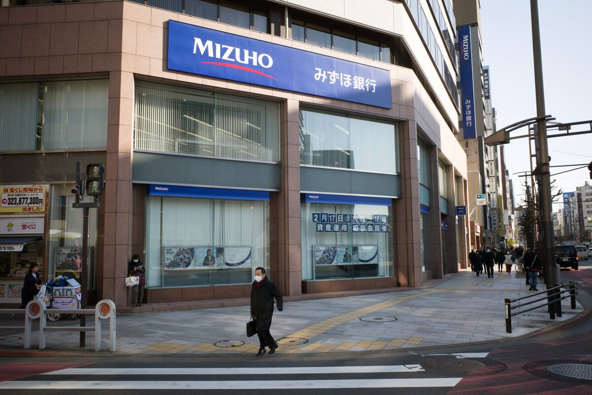 Mizuho CEO Says Bold Action From BOJ Would Be Better for Market