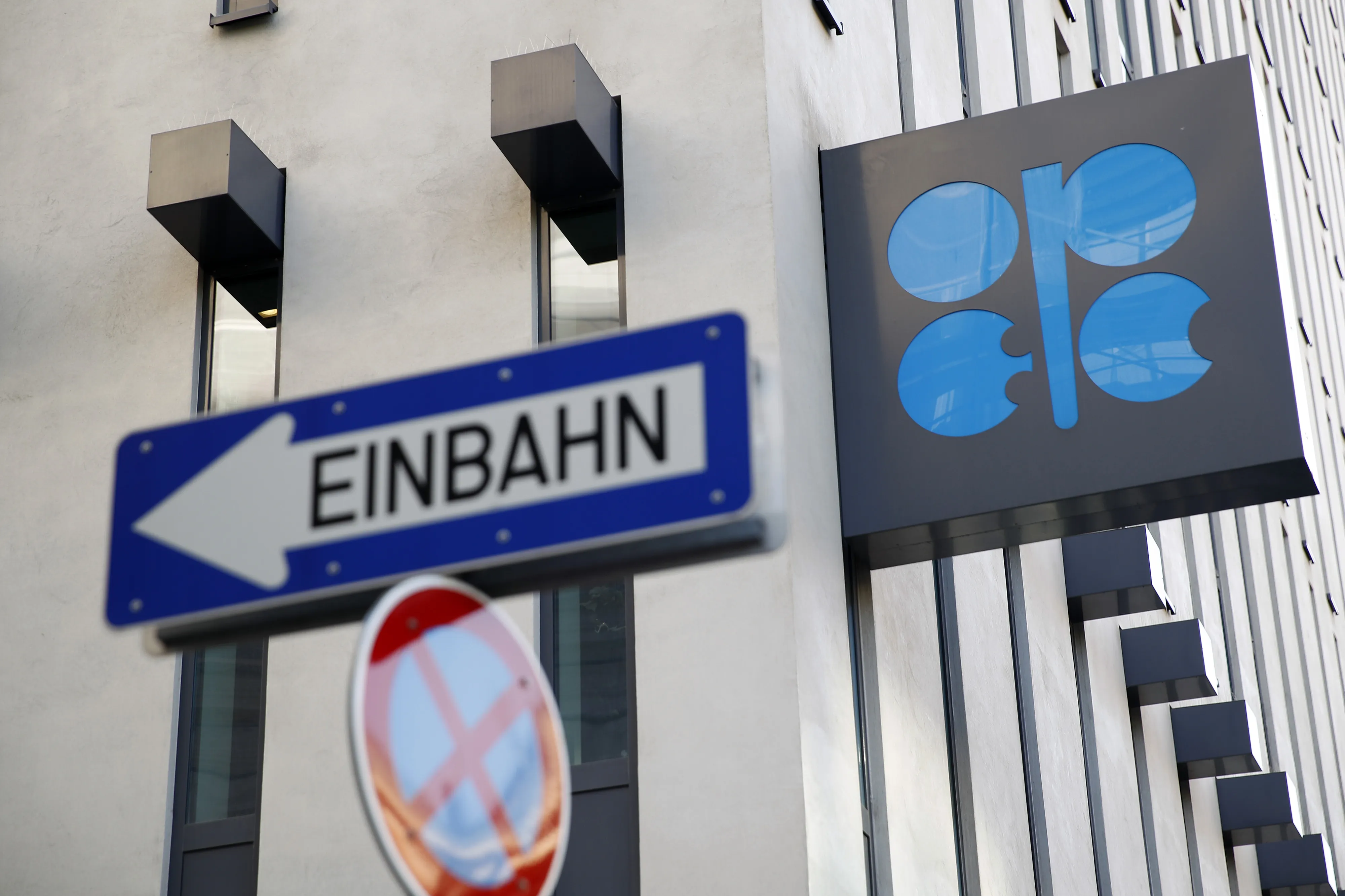 Oil diplomacy is&nbsp;actually a two-way street.