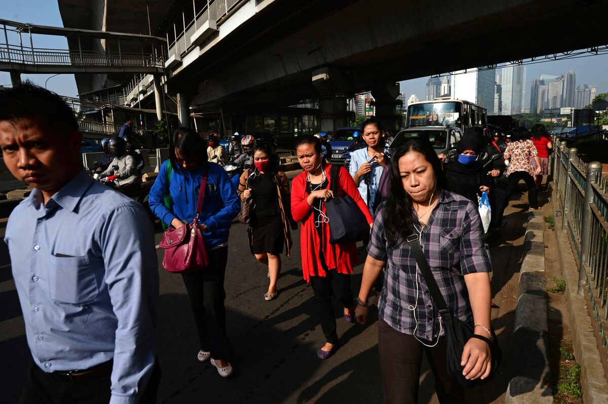 assets.bwbx.io image