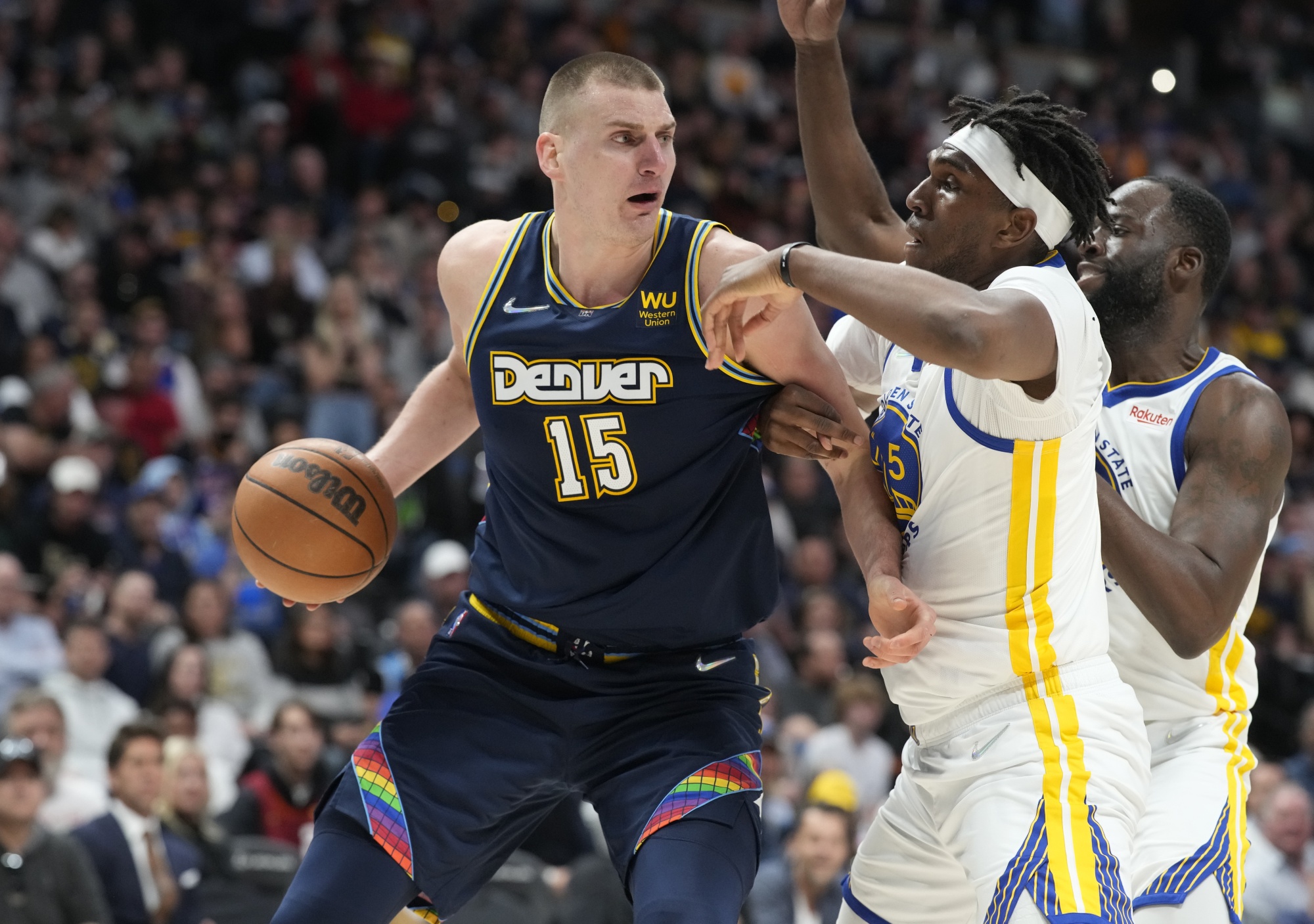 With new deal, Jokic sets aim at leading Nuggets to playoffs
