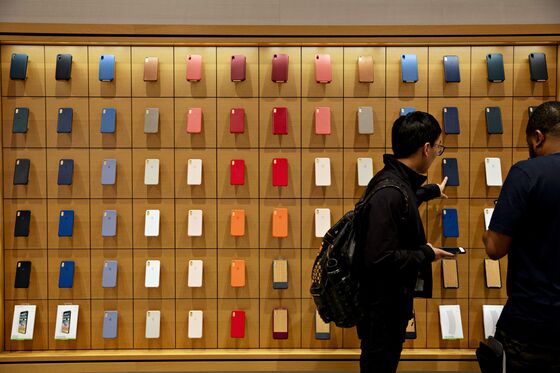 How the Apple Store Lost Its Luster
