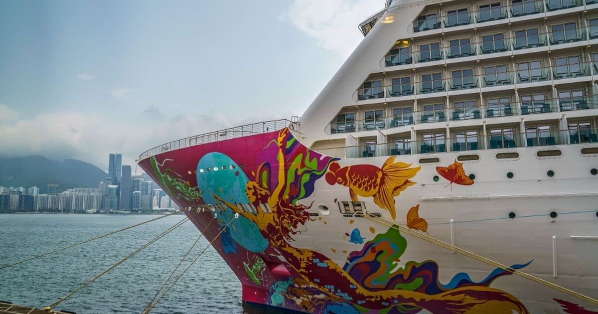 Cruise Operator Genting Hong Kong Files to Wind Up Company - Bloomberg