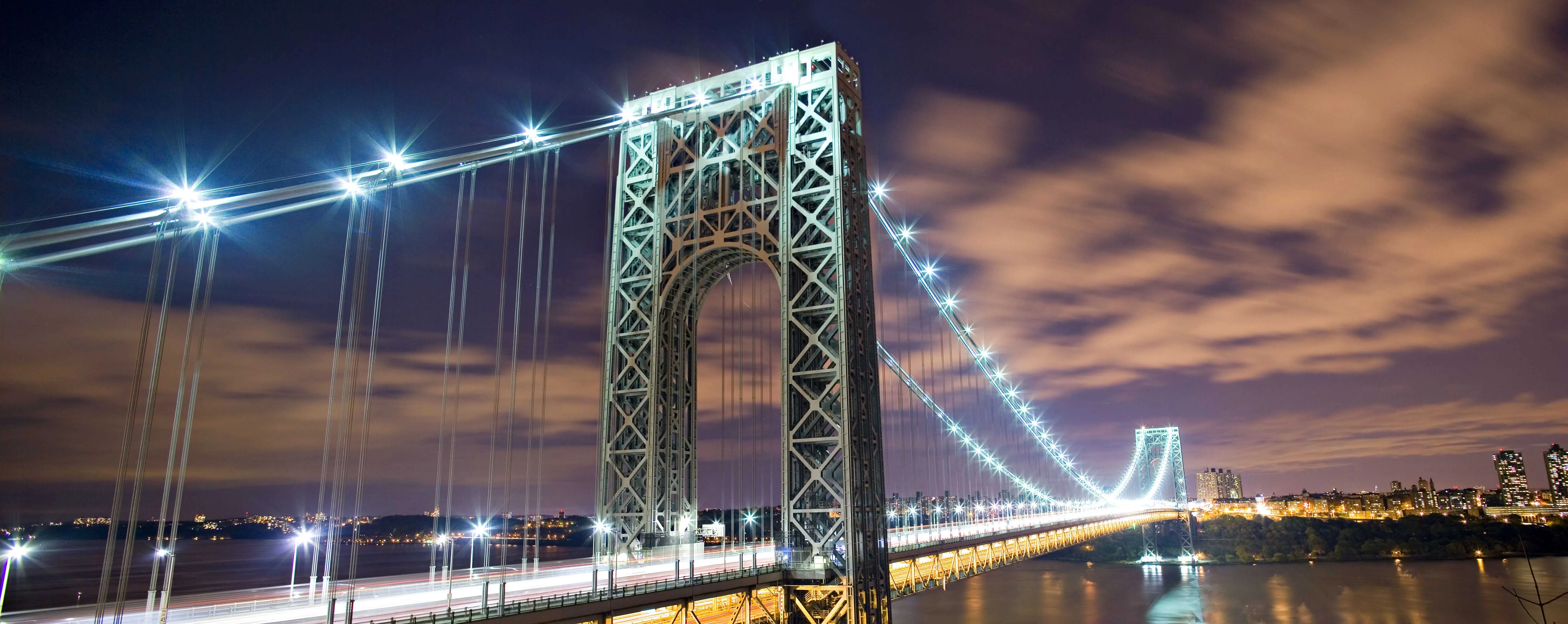 A panoramic view of the George Washington Bridge seen from Fort Lee, New Jersey.