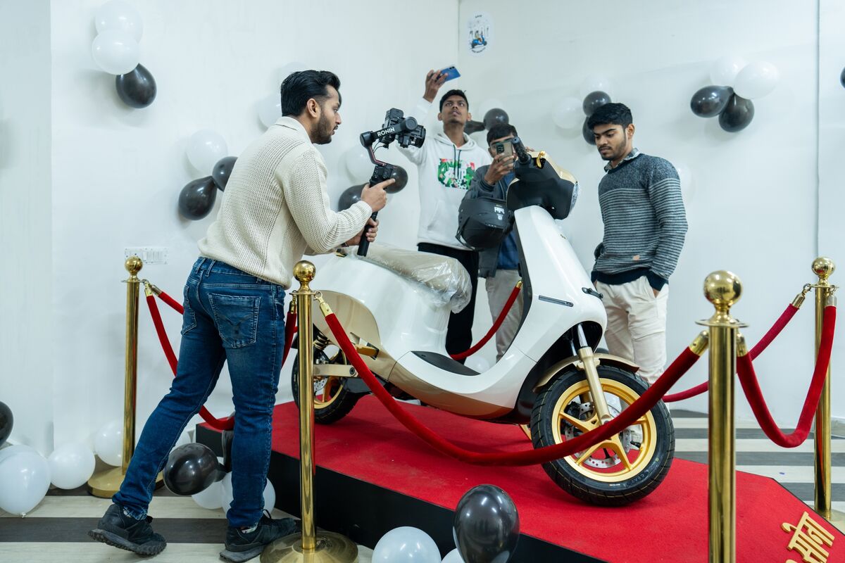 India’s Ola Electric Drops Direct Sales Model, to Add Dealers
