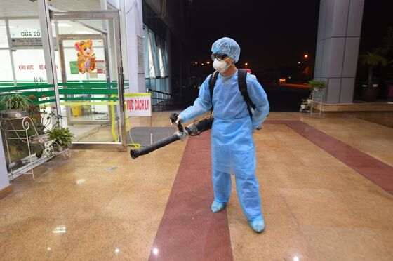 U.S. to Quarantine Americans Returning From Hubei: Virus Update