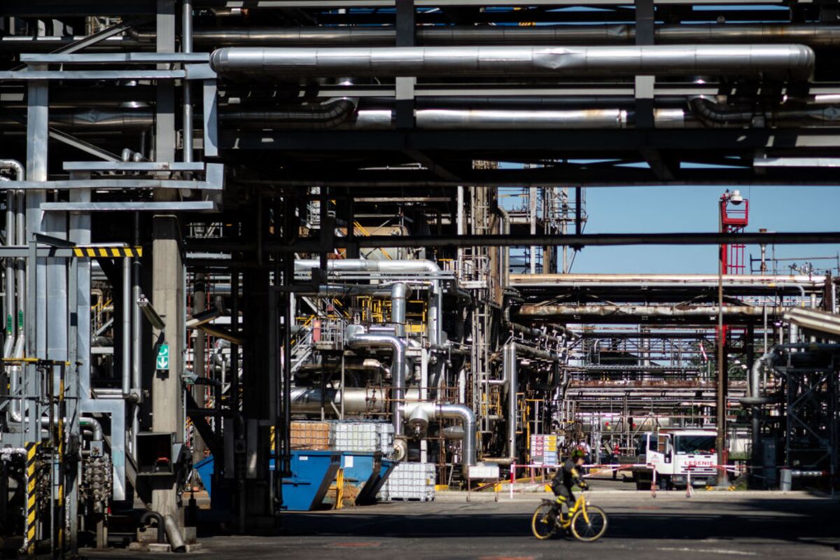 Slovakia Resists Trump’s Push to Quickly Quit Russian Oil