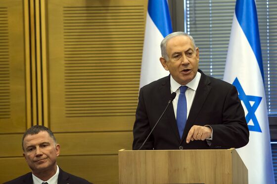 Netanyahu’s Assault on Virus Brings Claims of ‘Dictatorship’