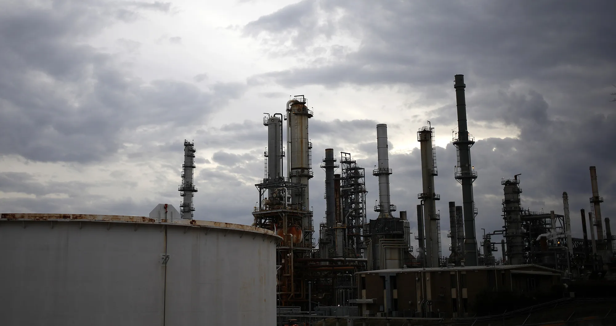 An oil storage tank at the Valero Energy Corp. oil refinery in Memphis, Tennessee.