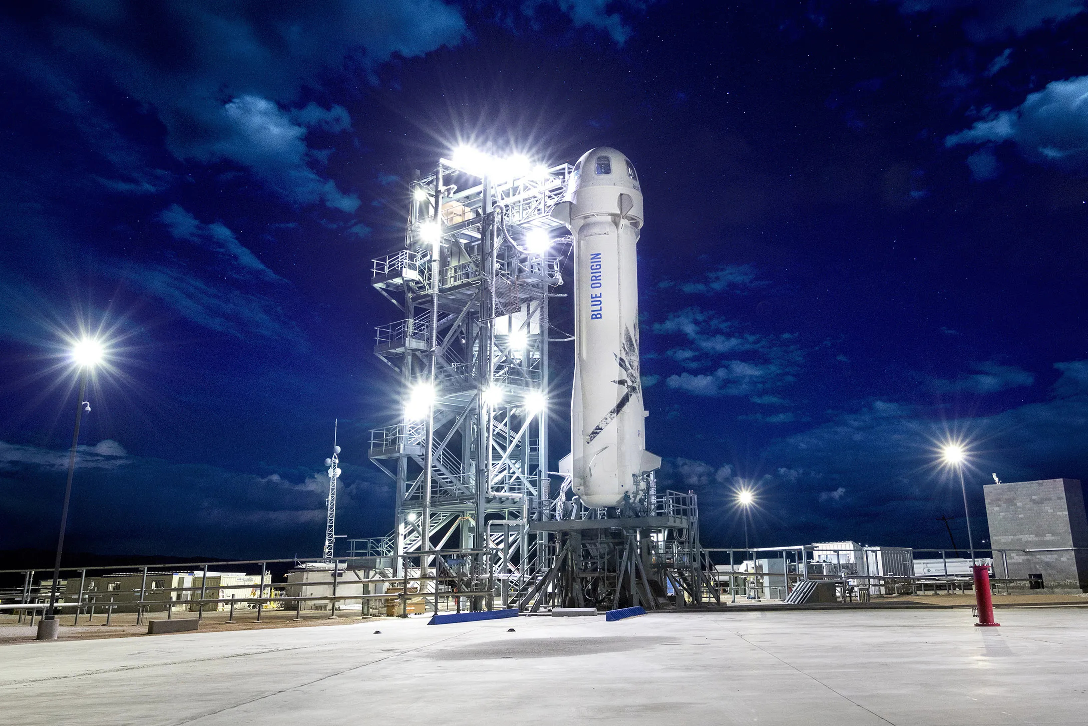 New Shepard on the launch pad the morning of Mission 8, April 29, 2018.