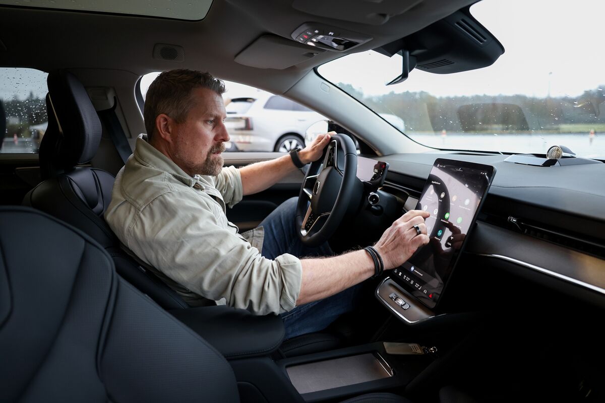 assets.bwbx.io image