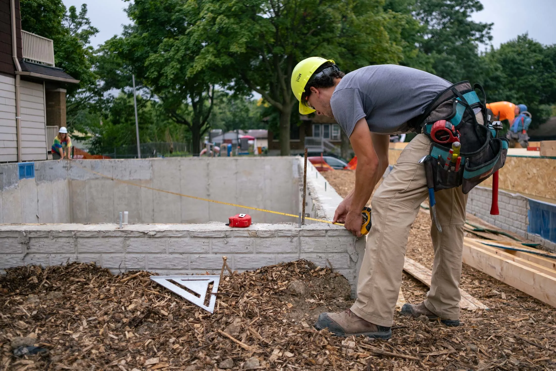 Construction of single-family homes in Milwaukee plummeted after the Great Recession, according to the Greater Milwaukee Association of Realtors.
