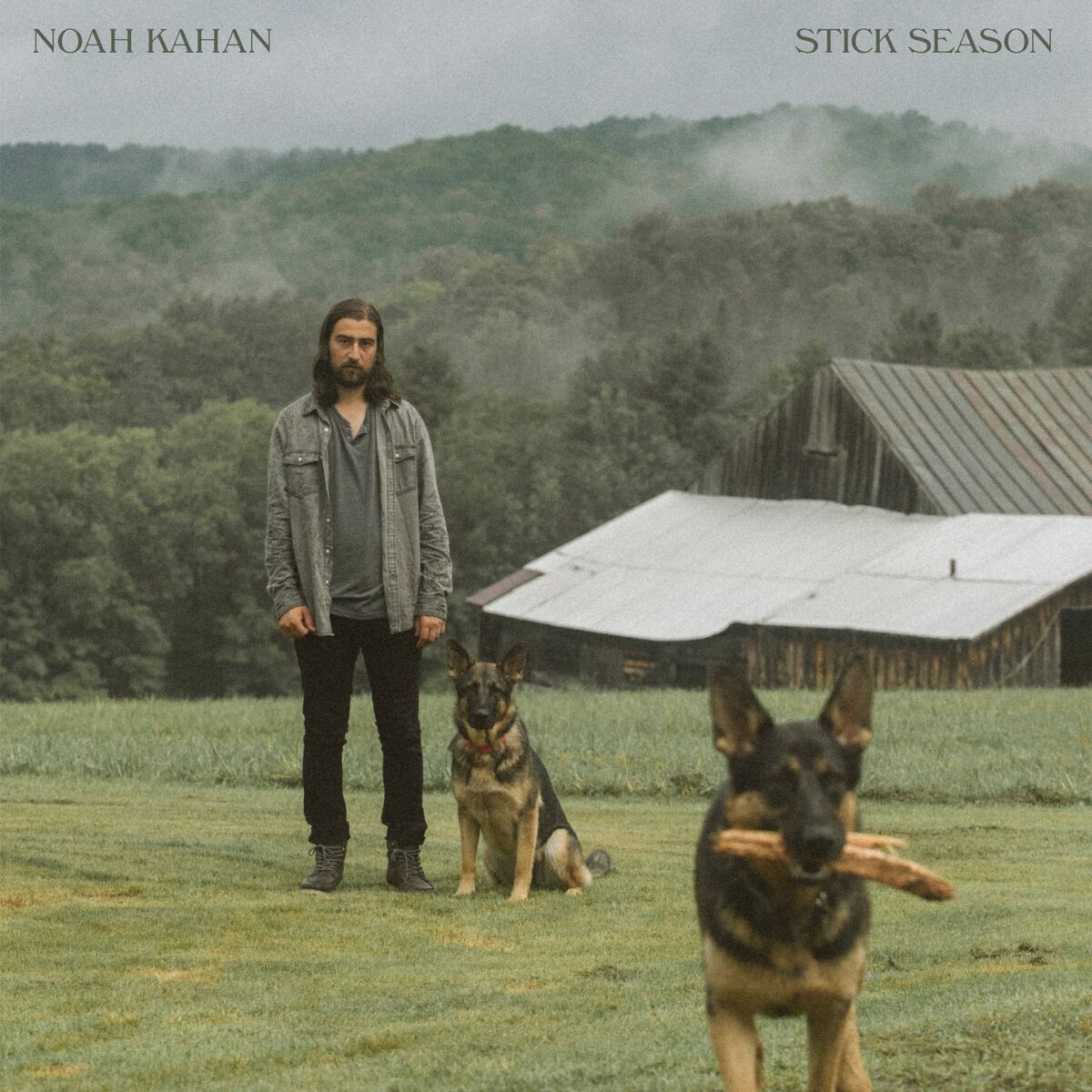 Review: Noah Kahan summons stick season and nostalgia