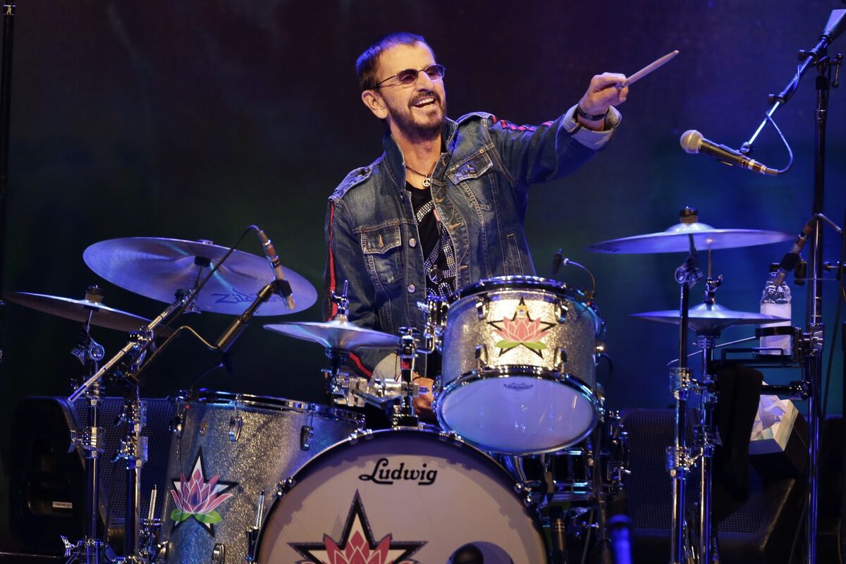 Ringo Starr Tour on Hold as He Recovers From COVID19 Bloomberg