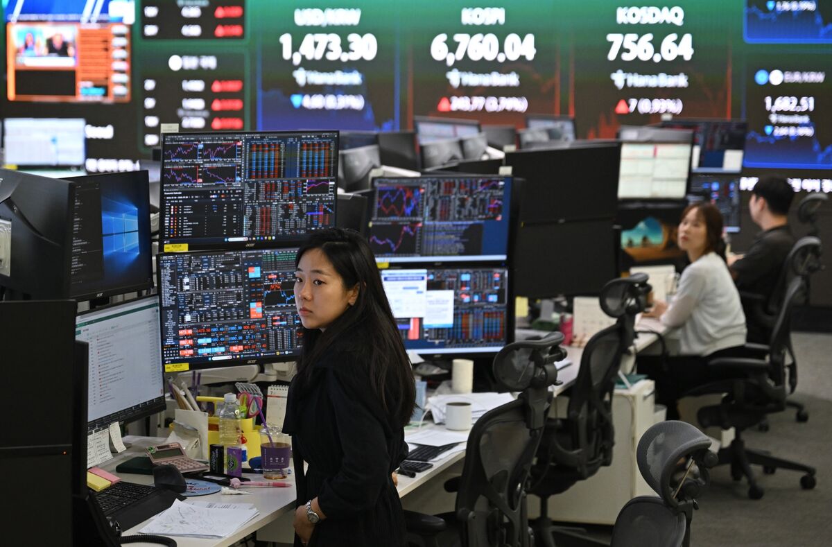 Korean Stocks Jump as Brokers Say Margin Unwind Nearing End