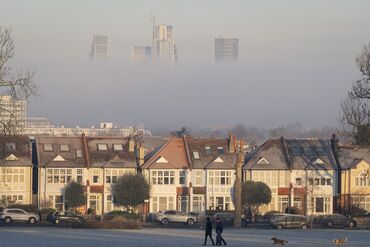 London’s Love of Wood-Burning Stoves Sparks a Pollution Debate