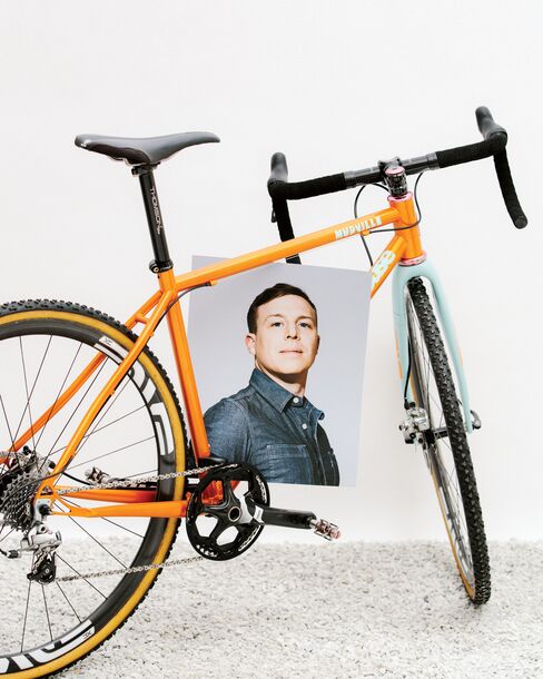 Geekhouse's Mudwille racing bike looks great in Illusion orange; the souped-up version goes for $7,500.