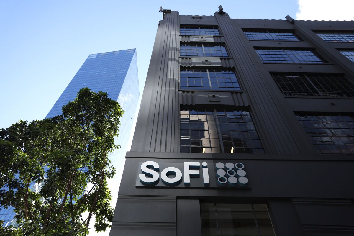 Digital Bank SoFi Joins Stablecoin Race With Own Dollar-Backed Token on  Ethereum - Bloomberg