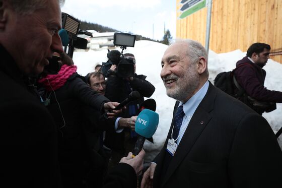 Joseph Stiglitz Wants to Tackle U.S. Inequality With Antitrust Rules