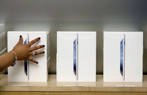 Apple Slowdown Threatens $30 Billion Global Supplier Web