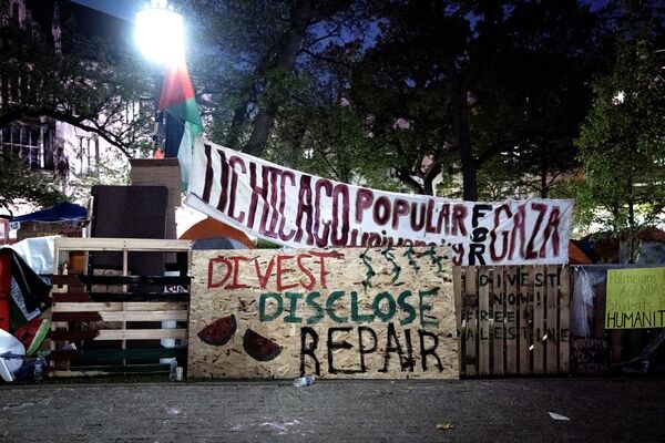 Pro-Palestinian Protests Continue On Chicago College Campuses