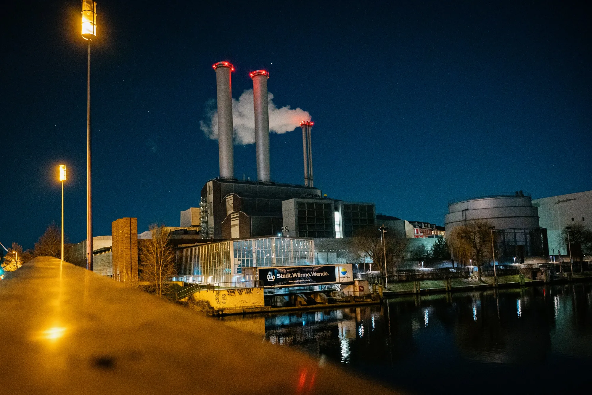 Germany Can’t Rule Out Gas Shortage Next Winter, Regulator Says - Bloomberg