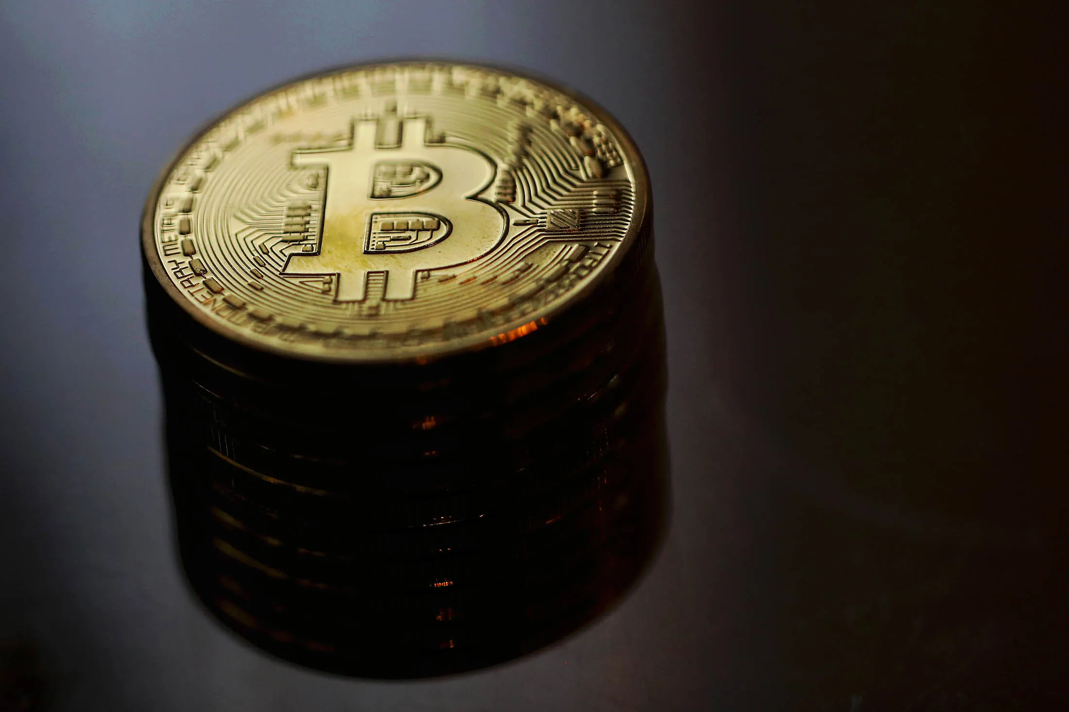 ビットコイン熱、ますます激化－機関投資家も唯一の米信託に殺到 - Bloomberg