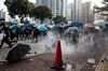 relates to 米国が香港の優遇措置撤廃、何を意味するのか-QuickTake