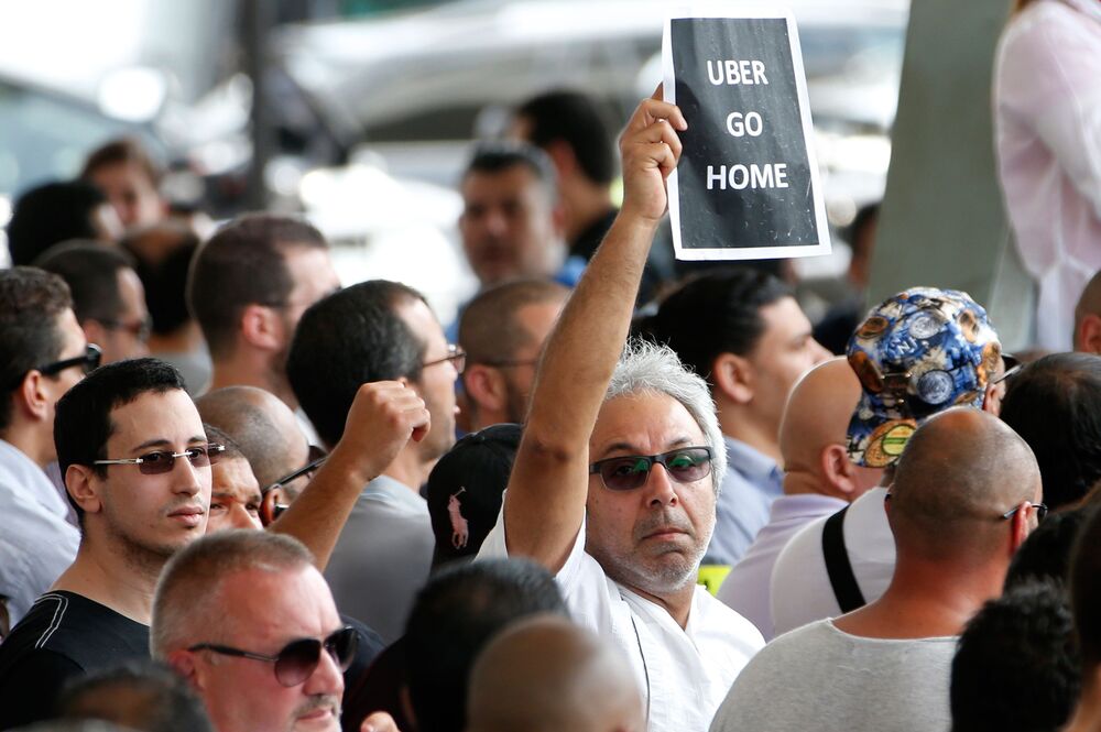 Uber Suspends UberPop Service in France Amid Clash With Taxis 