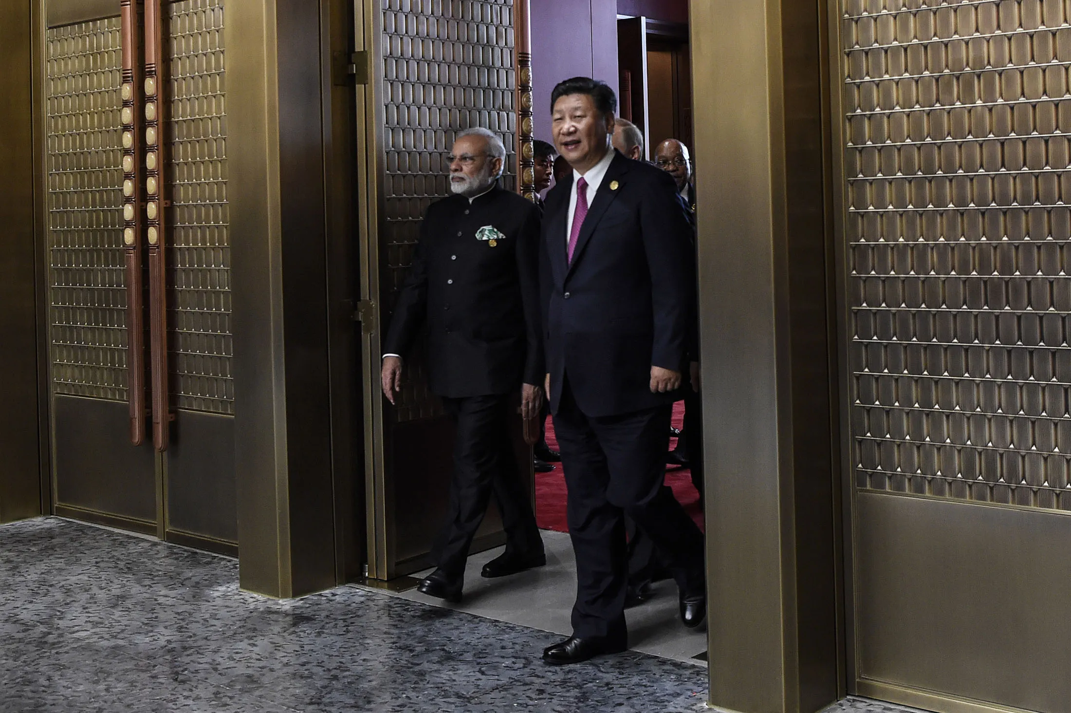 Leaders of China and India Seek Stable Ties After Border Spat - Bloomberg