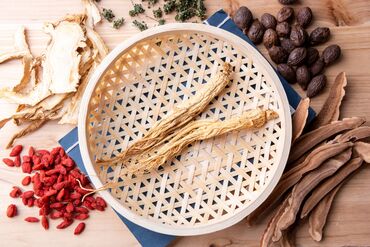 Collection of natural herbal ingredients, Ginseng, Traditional Chinese Medicine