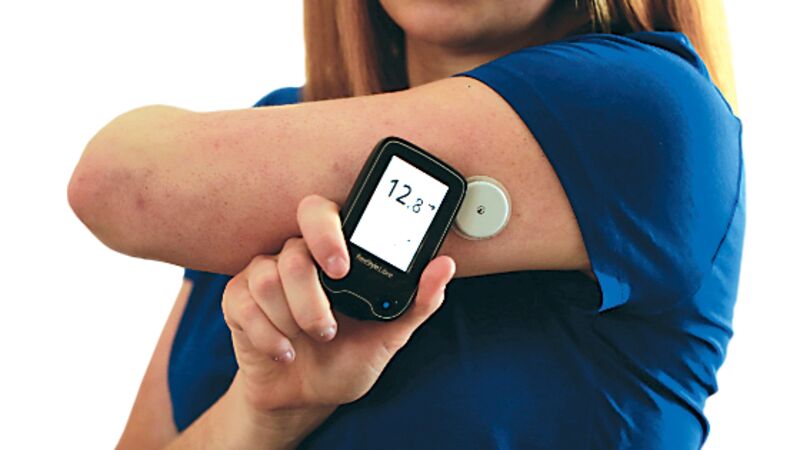 freestyle libre flash glucose monitoring device
