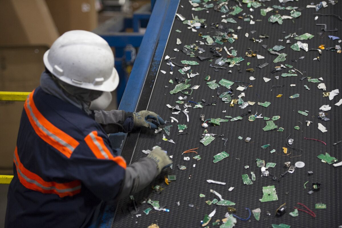 Rio Tinto Backs US Recycling Project as Tariffs Upend Scrap Flow