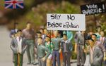 Miniature figures representing a debate for Britain leaving the European Union stand on display at the Mini Europe theme park, in Brussels, on June 10, 2016.
